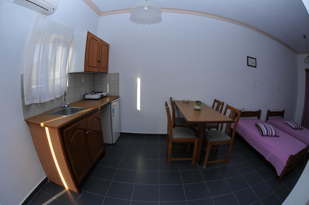 Efstathia Hotel Xirokambos  Extérieur photo