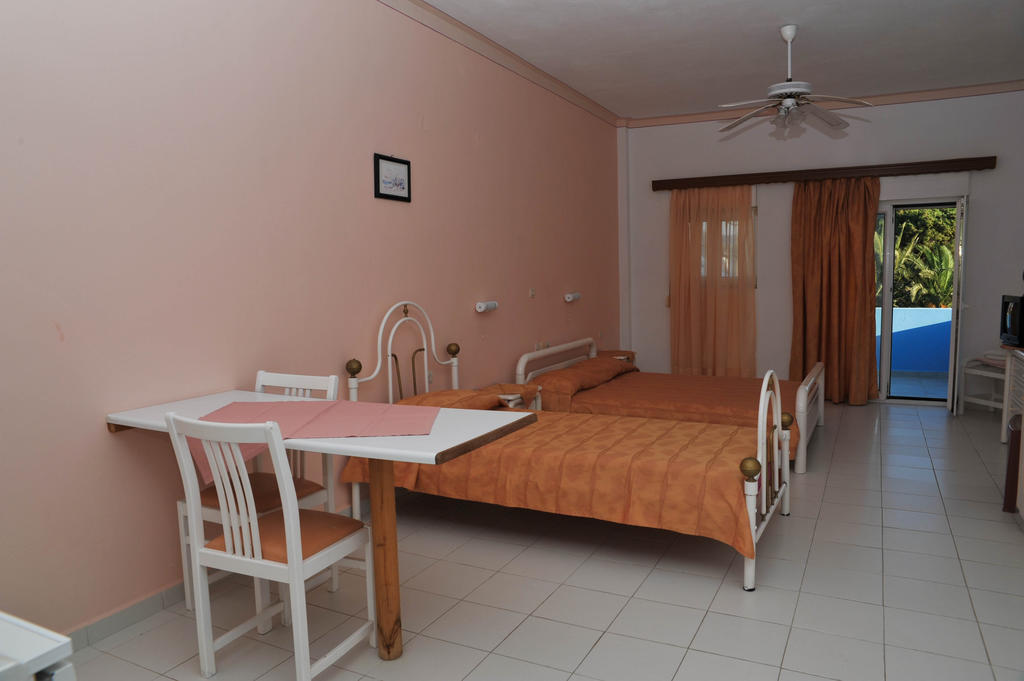 Efstathia Hotel Xirokambos  Chambre photo
