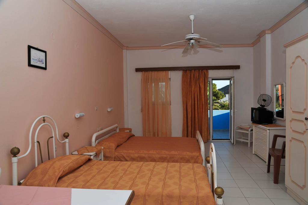 Efstathia Hotel Xirokambos  Chambre photo
