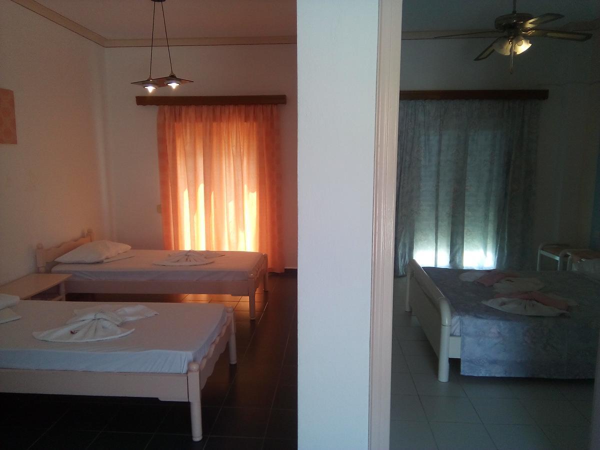 Efstathia Hotel Xirokambos  Extérieur photo